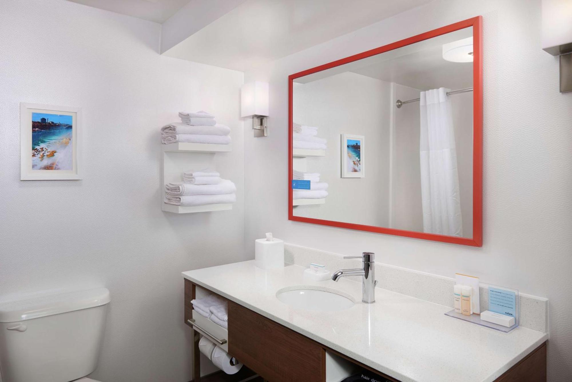 Hampton Inn Καταρράκτες του Νιαγάρα Εξωτερικό φωτογραφία